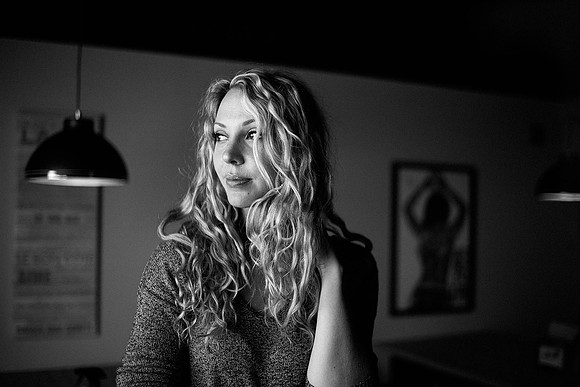 Évelyne
